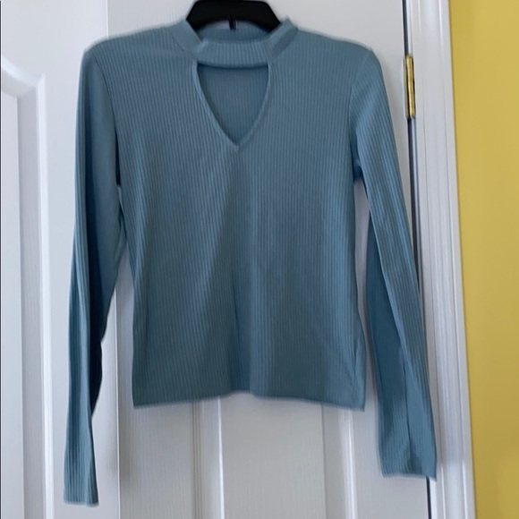 Crop top - Picture 1 of 1